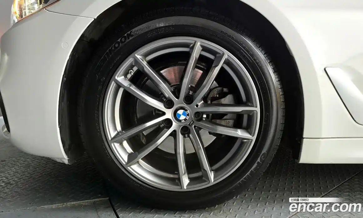 BMW 5-Series 2020 2.0 Автомат в Москве № 192084, фото 3