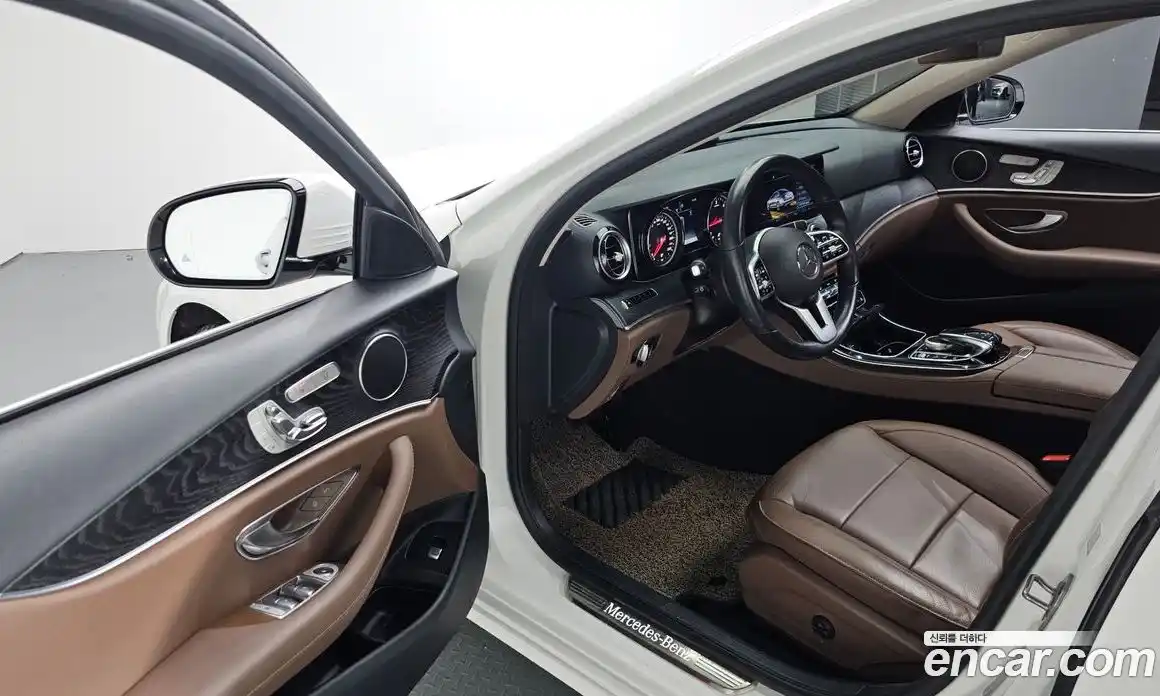 Mercedes-Benz E-Class 2020 1.9 Автомат в Москве № 194172, фото 14