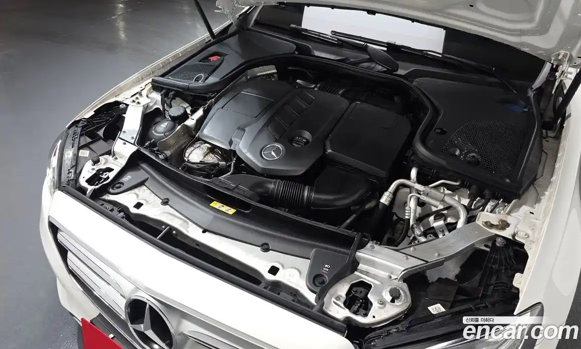 Mercedes-Benz E-Class 2020 1.9 Автомат в Москве № 194172, фото 15