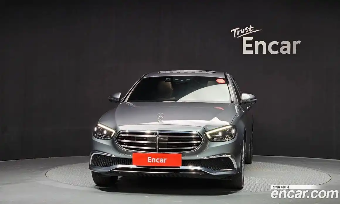 Mercedes-Benz E-Class 2023 2.0 Автомат в Москве № 194335, фото 11