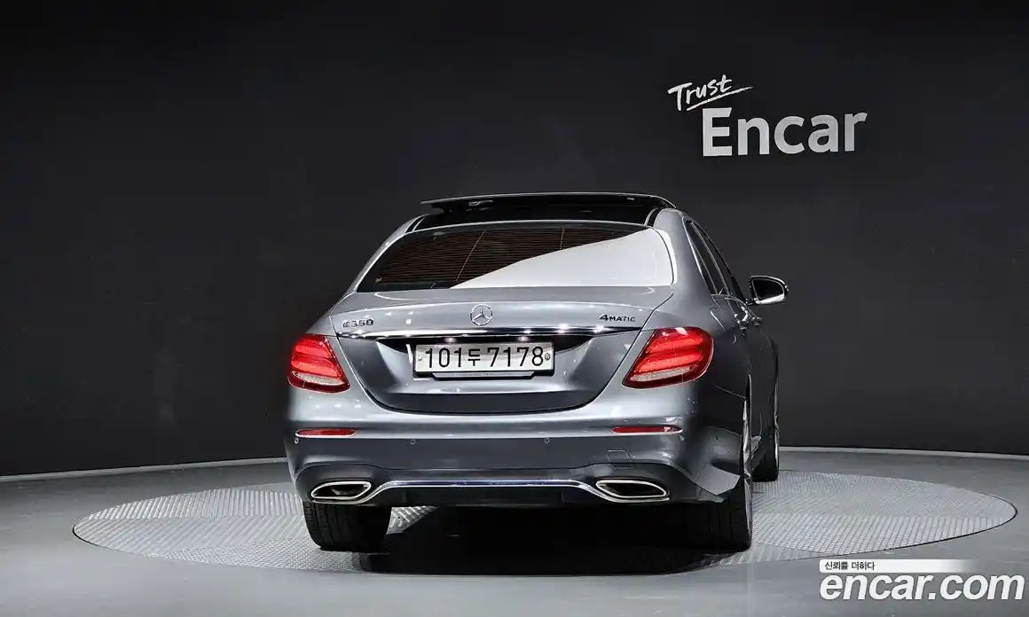 Mercedes-Benz E-Class 2019 2.0 Автомат в Москве № 194759, фото 4