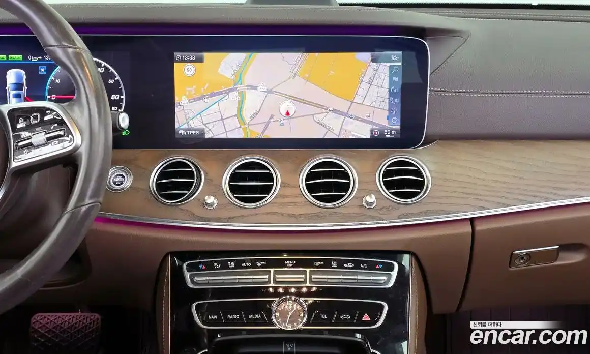 Mercedes-Benz E-Class 2019 2.0 Автомат в Москве № 195619, фото 12