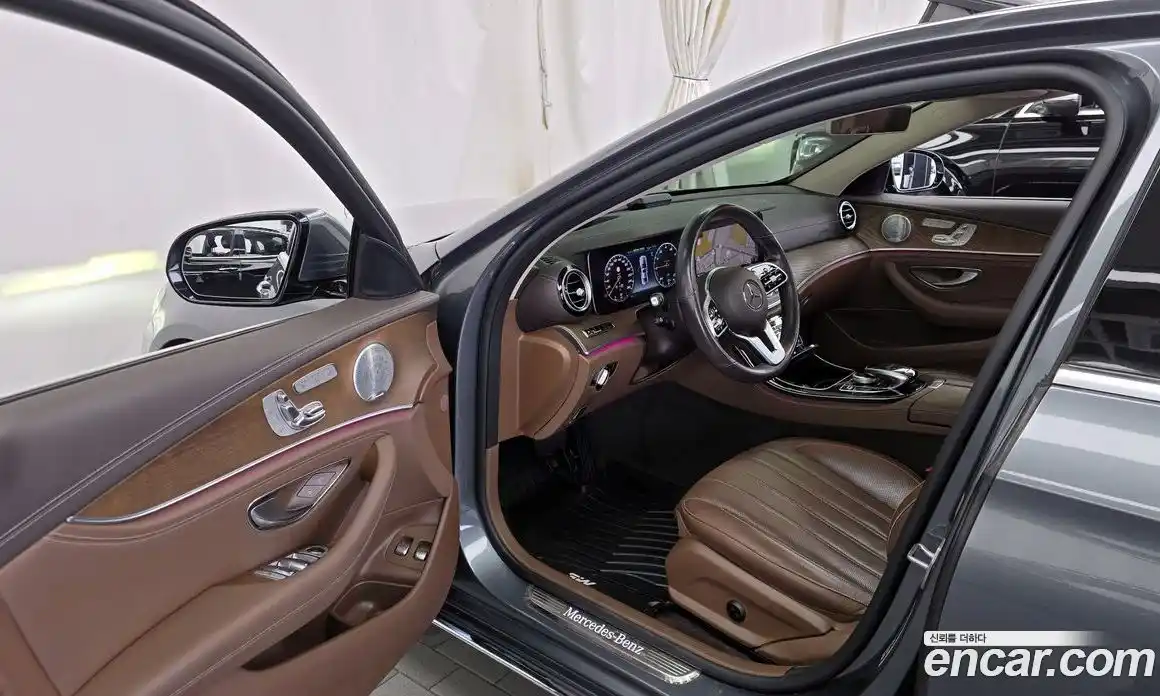 Mercedes-Benz E-Class 2019 2.0 Автомат в Москве № 195619, фото 5