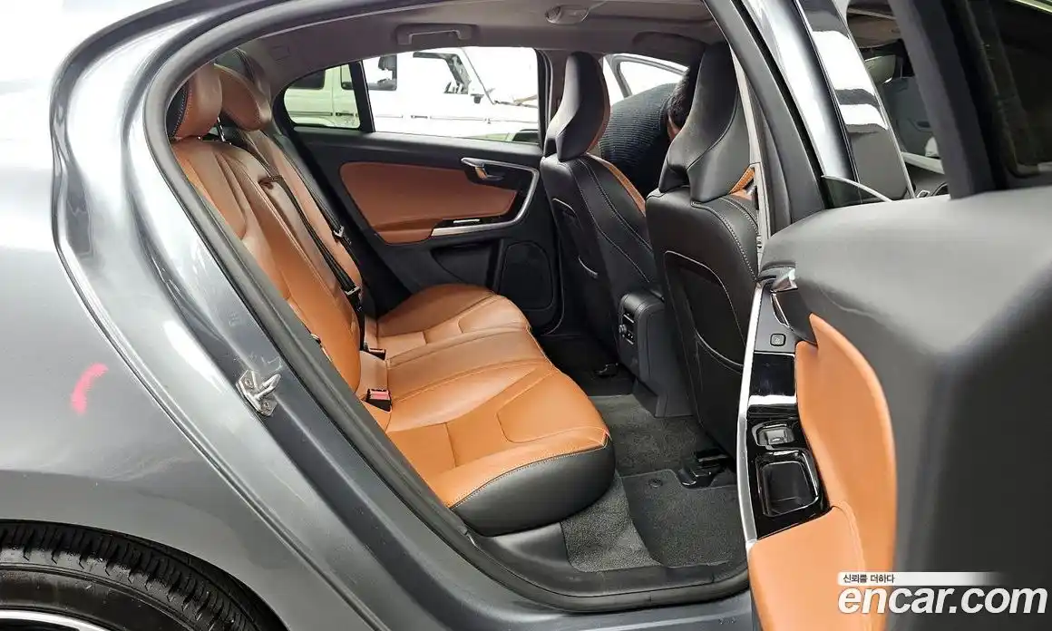 Volvo S60 2017 2.0 Автомат в Москве № 196957, фото 15