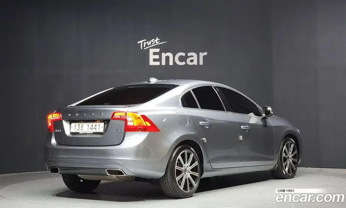 Volvo S60 2017 2.0 Автомат в Москве № 196957, фото 7