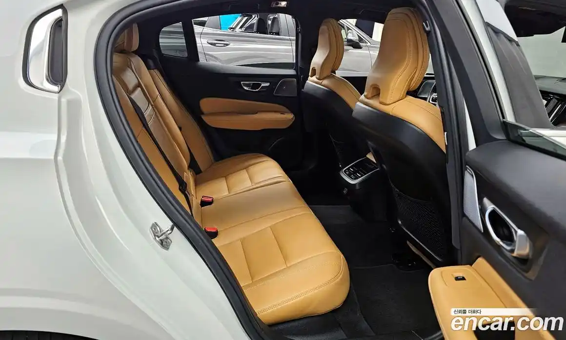 Volvo S60 2022 2.0 Автомат в Москве № 196985, фото 15