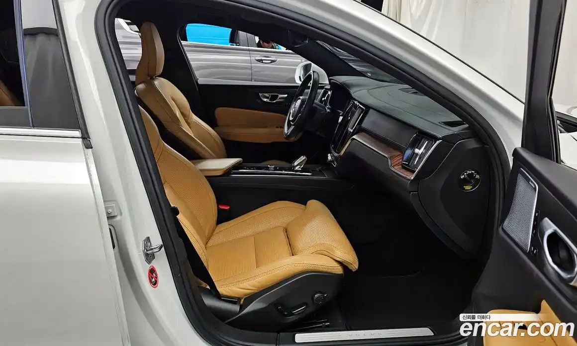 Volvo S60 2022 2.0 Автомат в Москве № 196985, фото 19