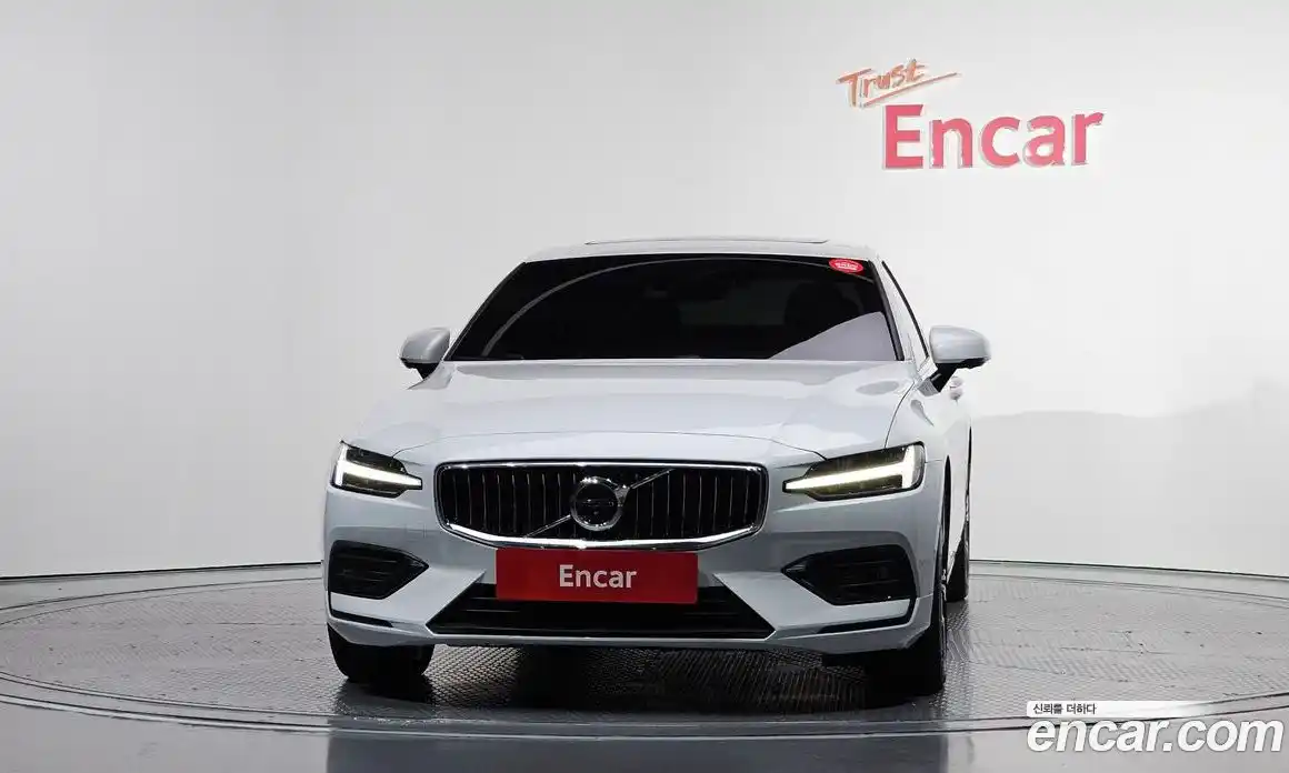 Volvo S60 2022 2.0 Автомат в Москве № 196985, фото 10