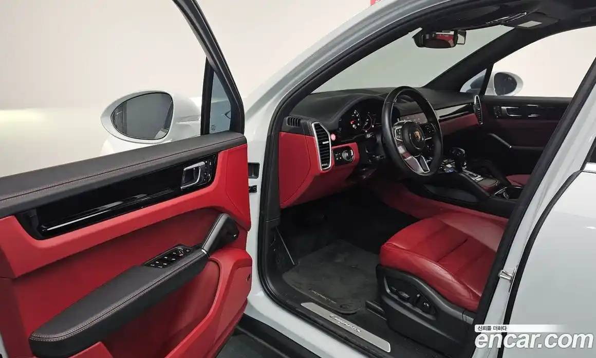 Porsche Cayenne 2023 3.0 Автомат в Москве № 197269, фото 18