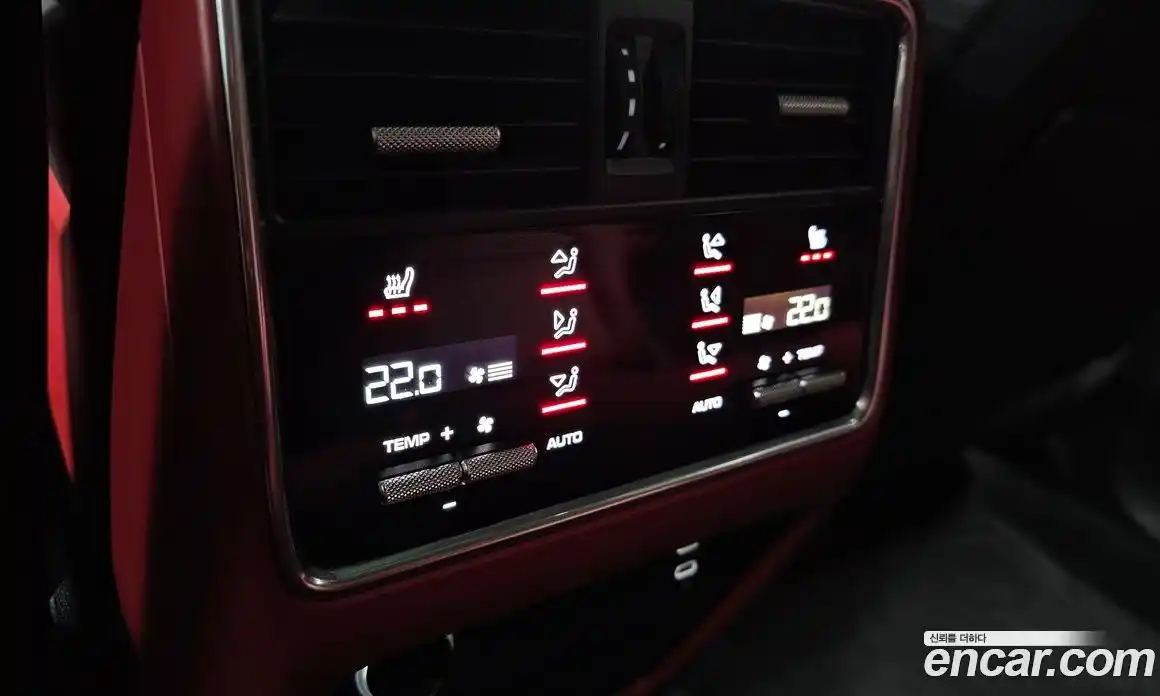 Porsche Cayenne 2023 3.0 Автомат в Москве № 197269, фото 3