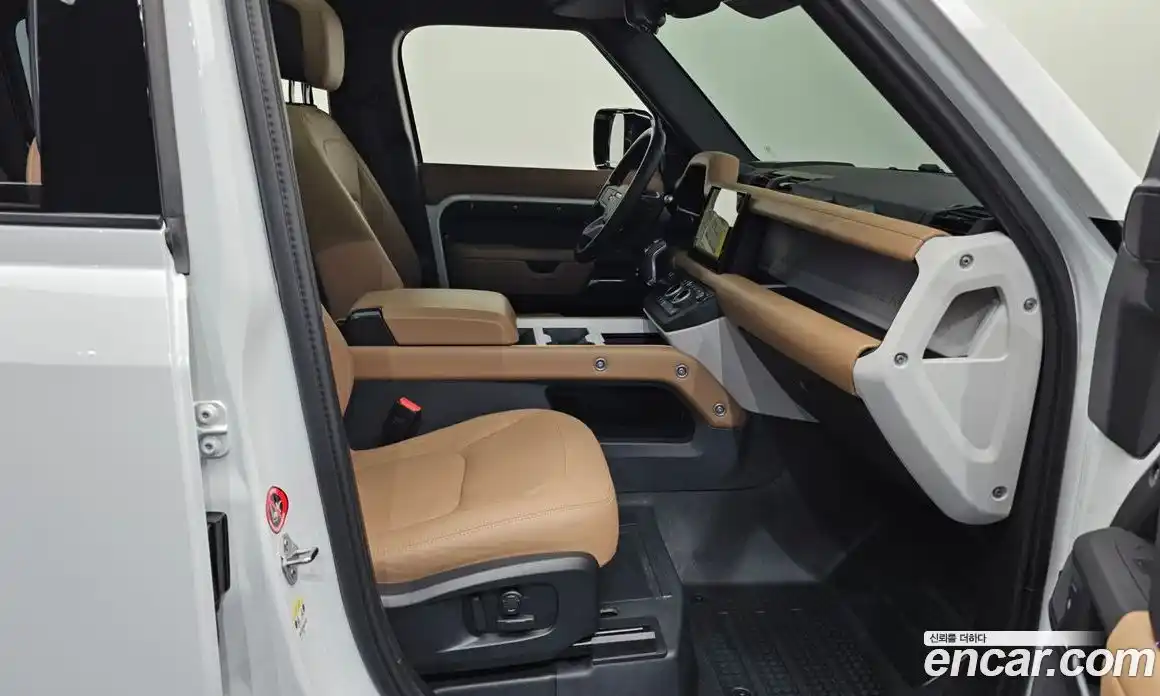 Land Rover Defender 2025 2.0 Автомат в Москве № 198050, фото 14