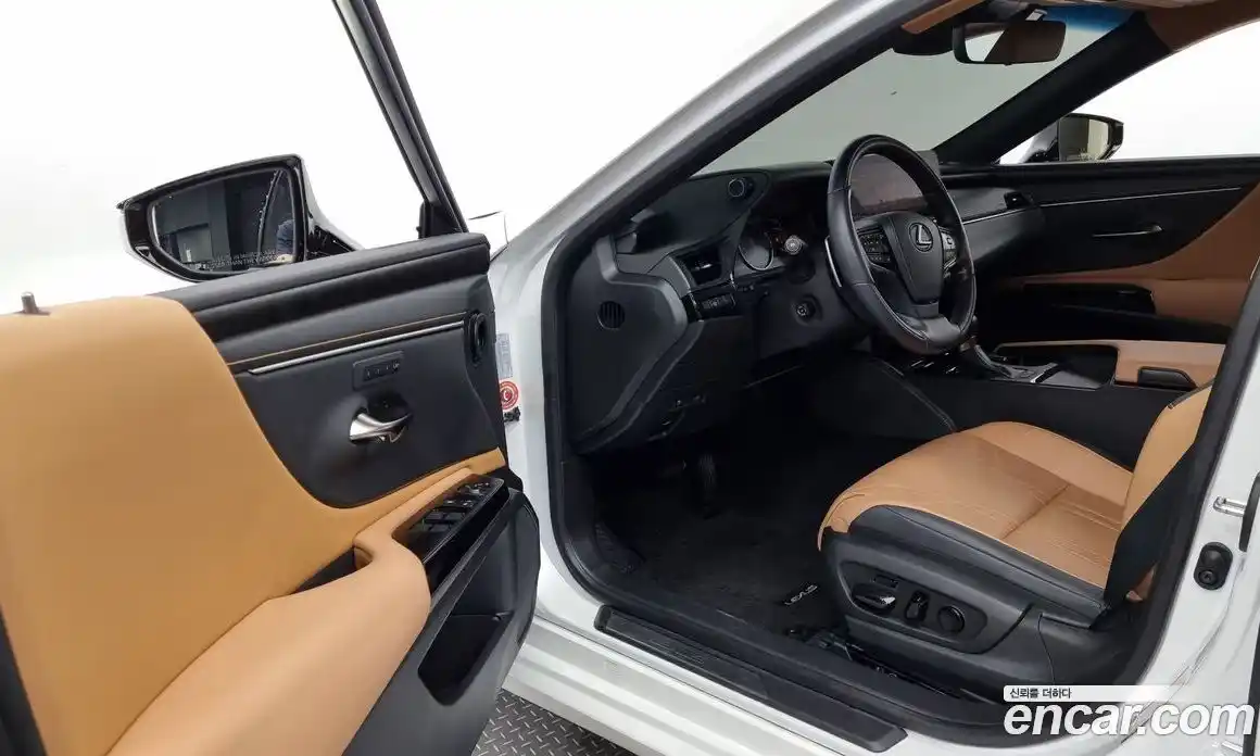 Lexus ES 2025 2.5 Автомат в Москве № 198801, фото 13