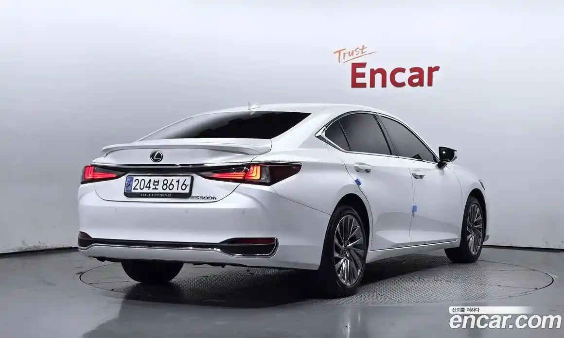 Lexus ES 2025 2.5 Автомат в Москве № 198801, фото 17