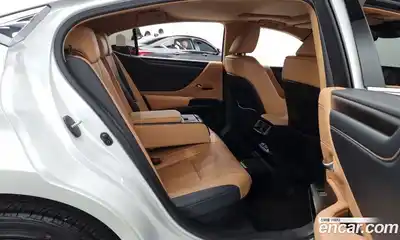 Lexus ES 2025 2.5 Автомат в Москве № 198801, миниатюра 4