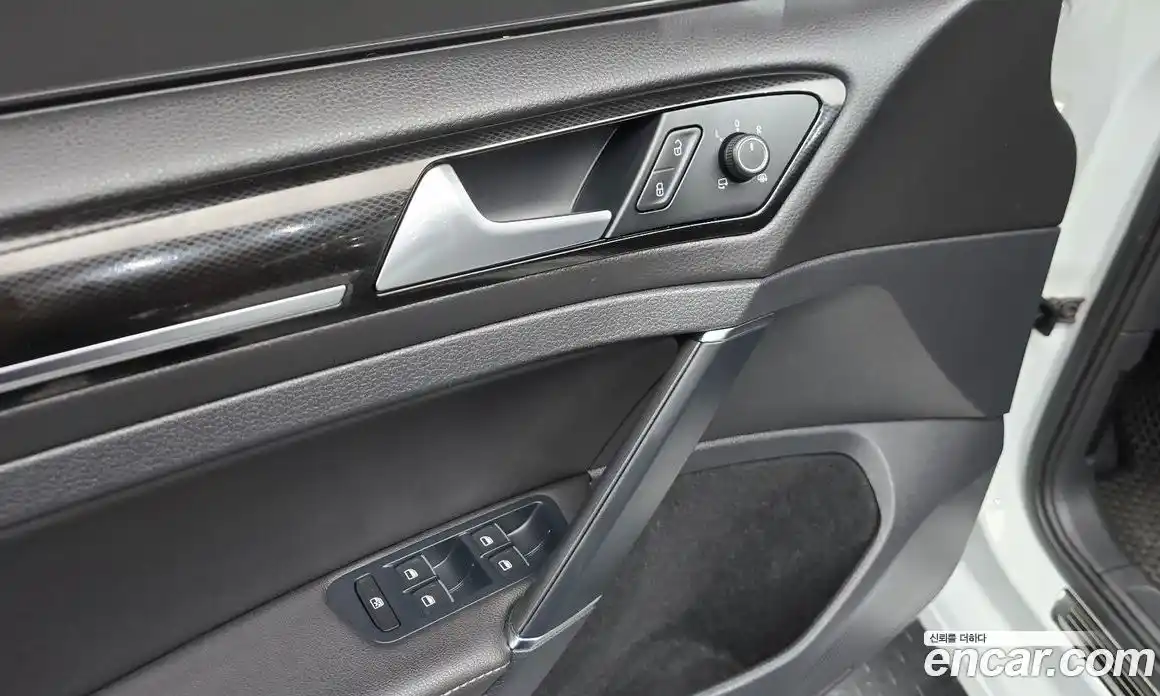 Volkswagen Golf 2015 2.0 Автомат в Москве № 199178, фото 3