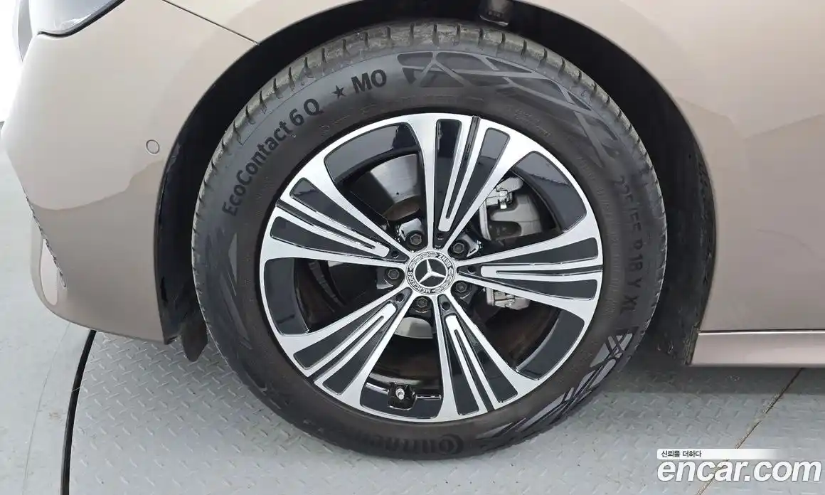 Mercedes-Benz E-Class 2025 2.0 Автомат в Москве № 203467, фото 6