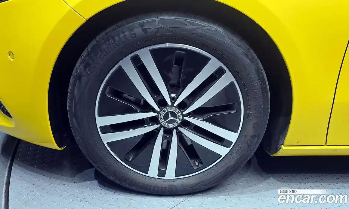 Mercedes-Benz A-Class 2022 2.0 Автомат в Москве № 204641, фото 13