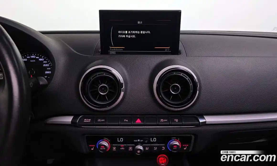 Audi A3 2016 2.0 Автомат в Москве № 206881, фото 11