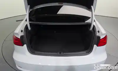 Audi A3 2016 2.0 Автомат в Москве № 206881, миниатюра 12