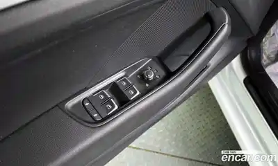 Audi A3 2016 2.0 Автомат в Москве № 206881, миниатюра 10