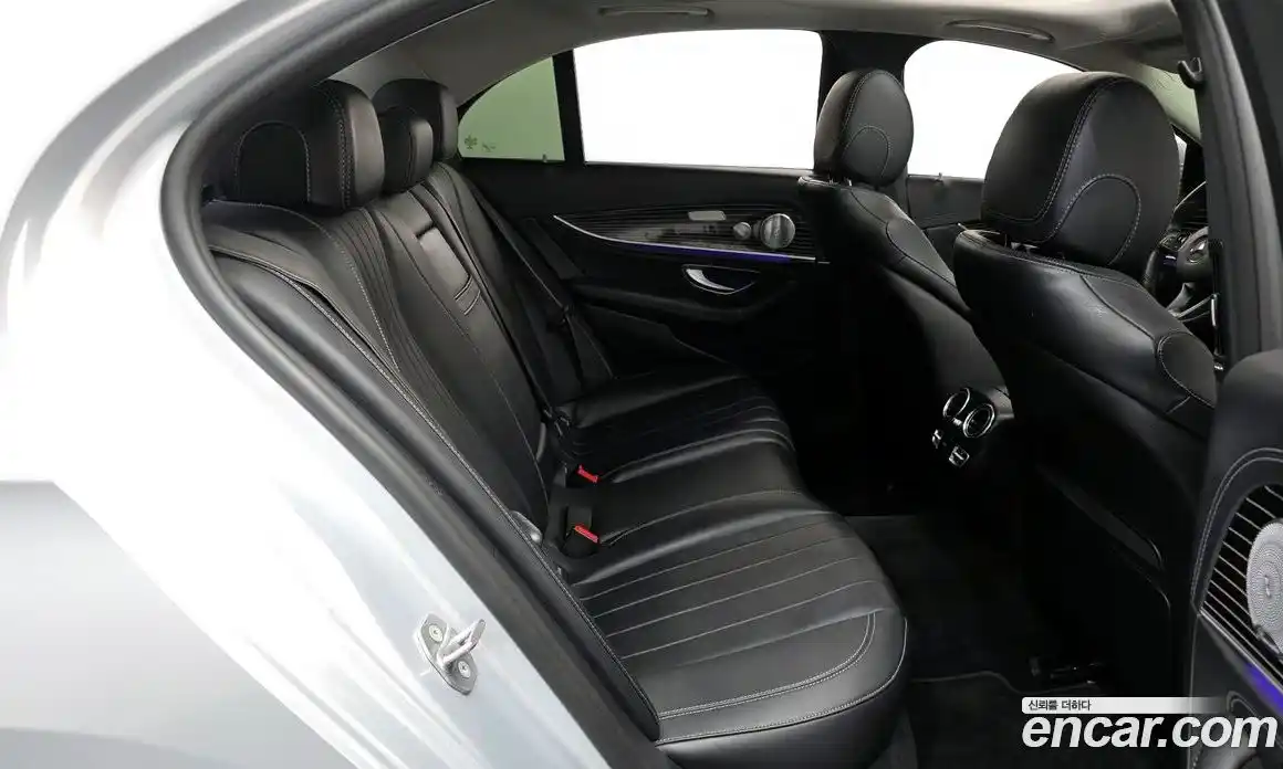 Mercedes-Benz E-Class 2017 3.0 Автомат в Москве № 209300, фото 11