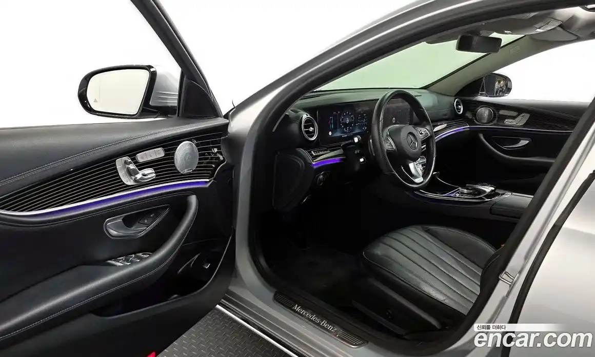 Mercedes-Benz E-Class 2017 3.0 Автомат в Москве № 209300, фото 16