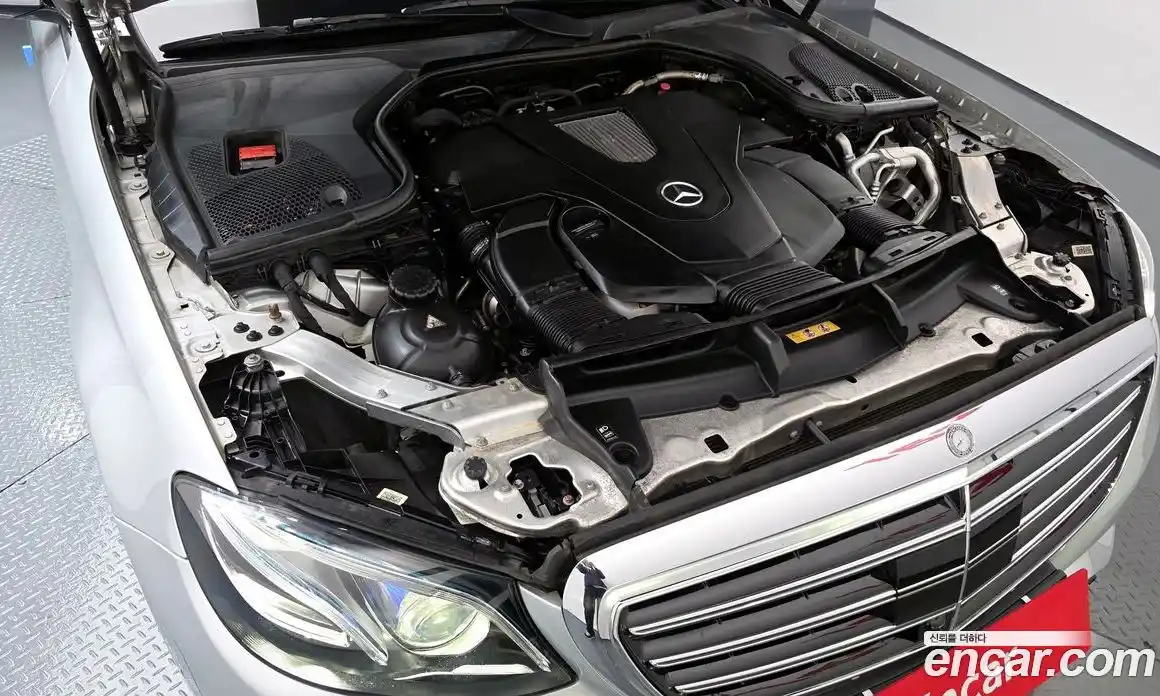 Mercedes-Benz E-Class 2017 3.0 Автомат в Москве № 209300, фото 19