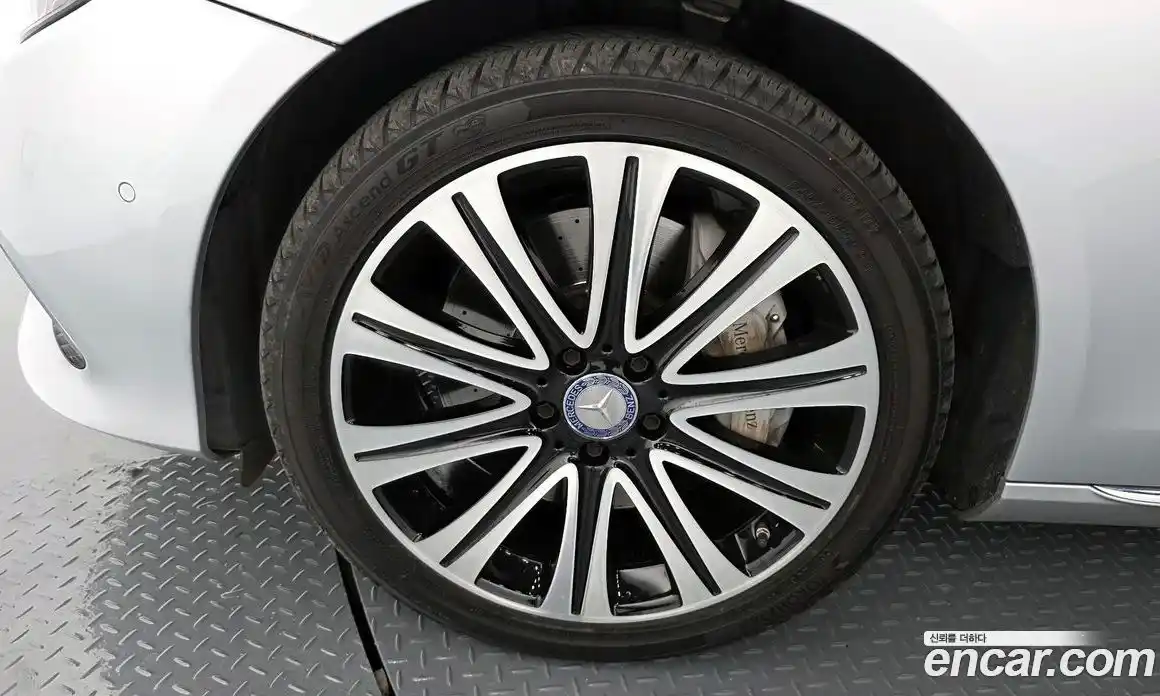 Mercedes-Benz E-Class 2017 3.0 Автомат в Москве № 209300, фото 4