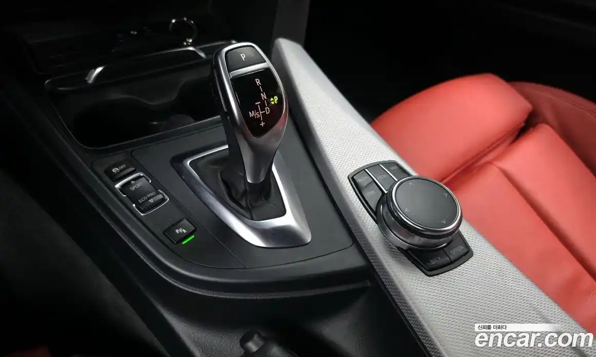 BMW 3-Series 2017 2.0 Автомат в Москве № 211023, фото 16