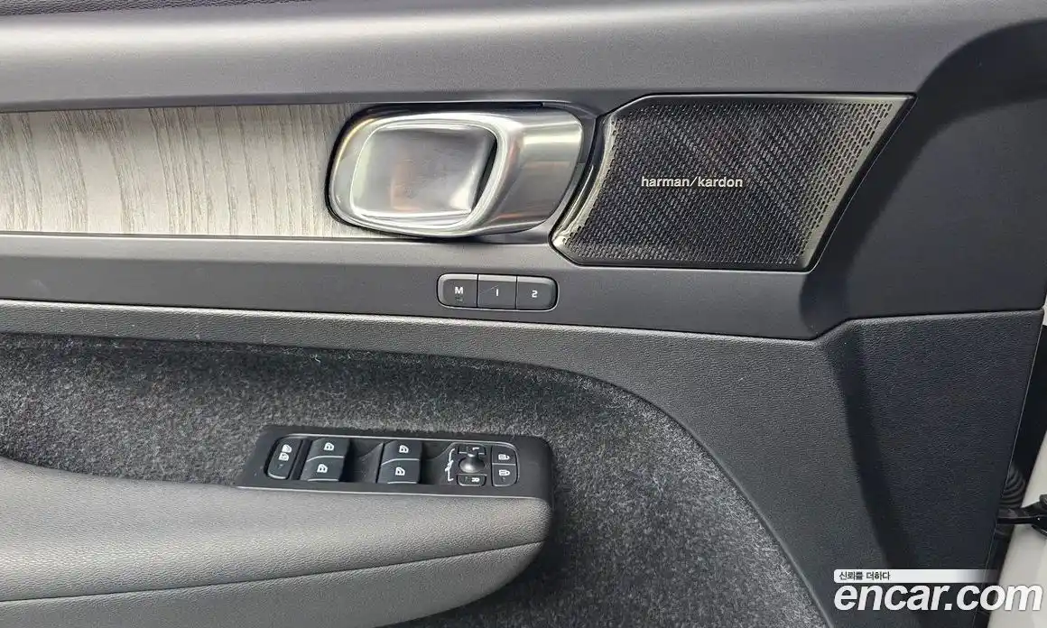 Volvo XC40 2021 2.0 Автомат в Москве № 212889, фото 19