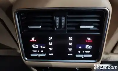 Porsche Cayenne 2023 3.0 Автомат в Москве № 213152, миниатюра 11