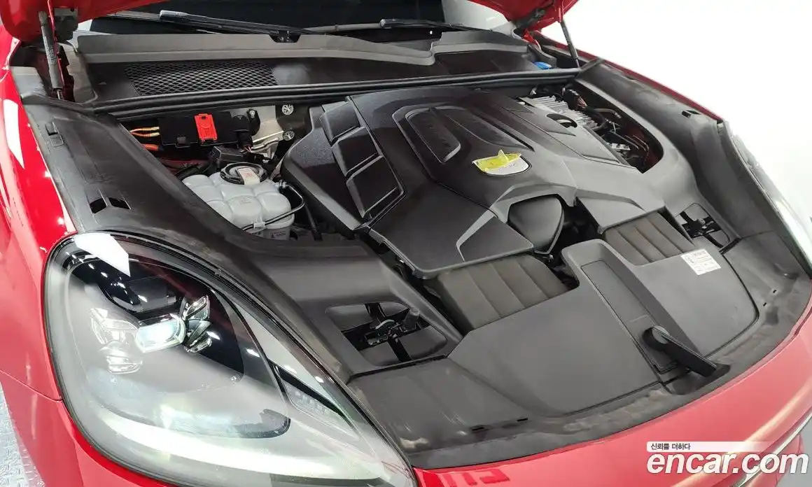 Porsche Cayenne 2023 3.0 Автомат в Москве № 213152, фото 18