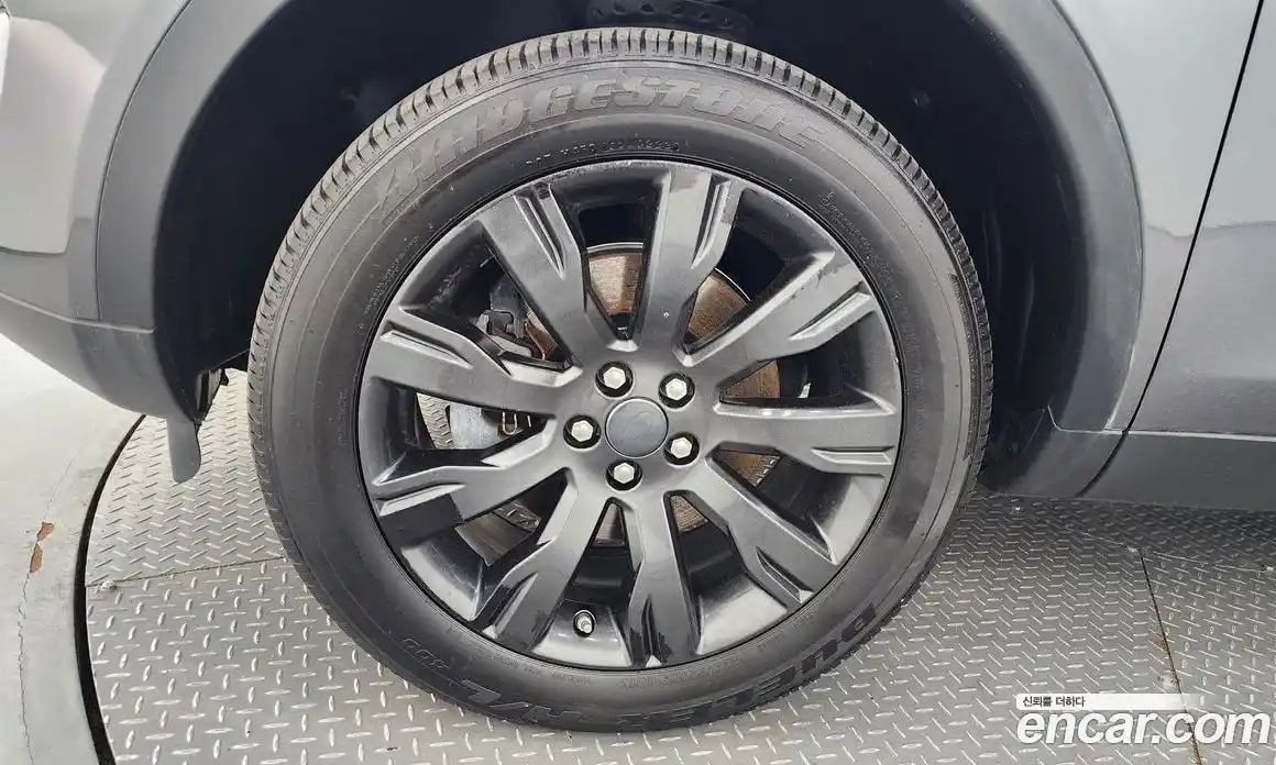 Land Rover Discovery Sport 2016 2.0 Автомат в Москве № 213411, фото 19