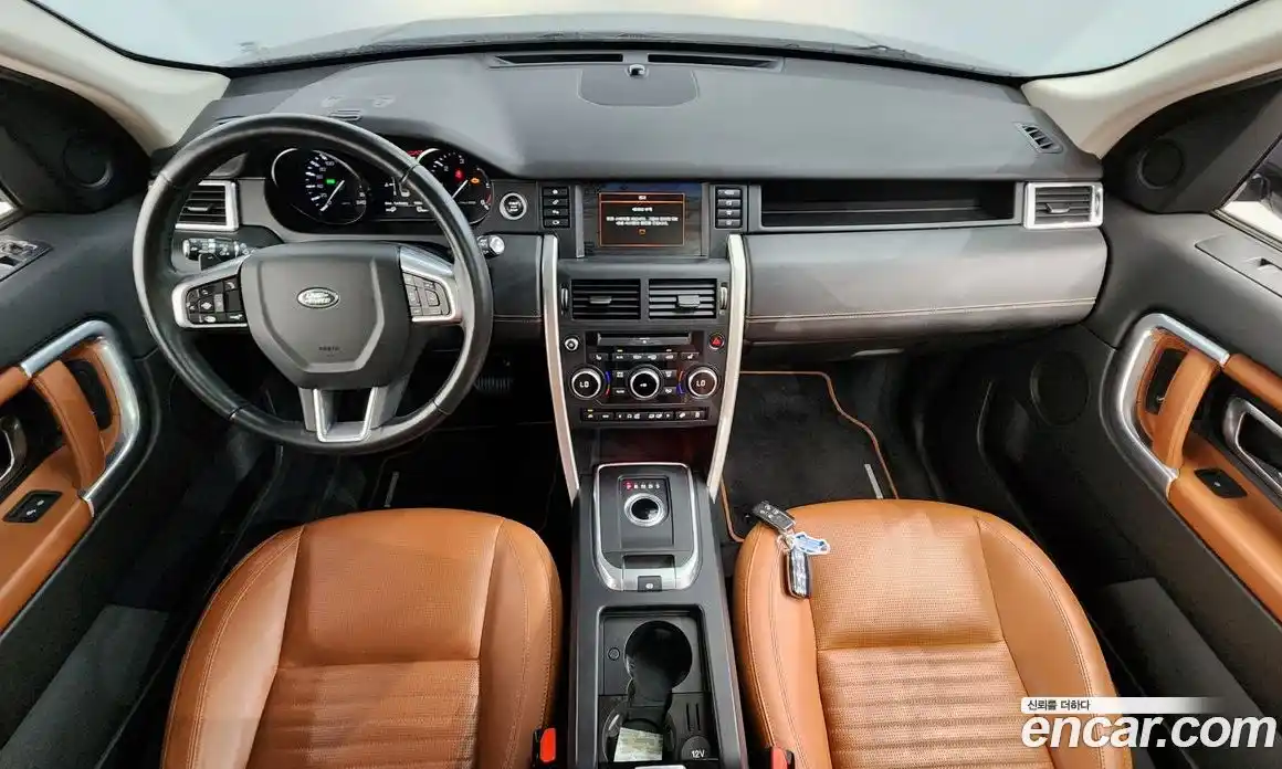 Land Rover Discovery Sport 2016 2.0 Автомат в Москве № 213411, фото 3