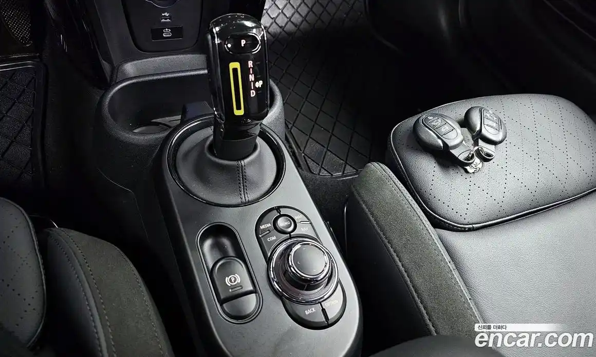 Mini Cooper 2024 Автомат в Москве № 214107, фото 12