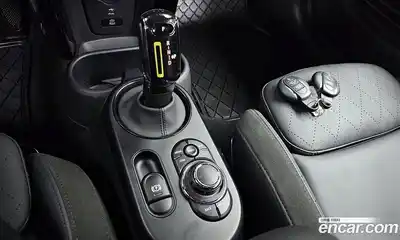 Mini Cooper 2024 Автомат в Москве № 214107, миниатюра 12