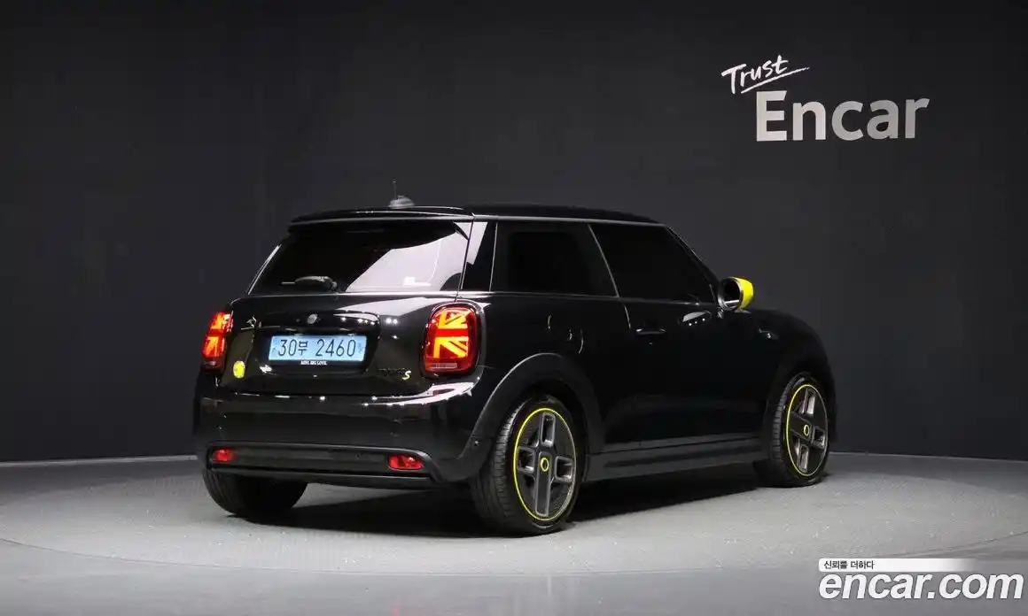 Mini Cooper 2024 Автомат в Москве № 214107, фото 17