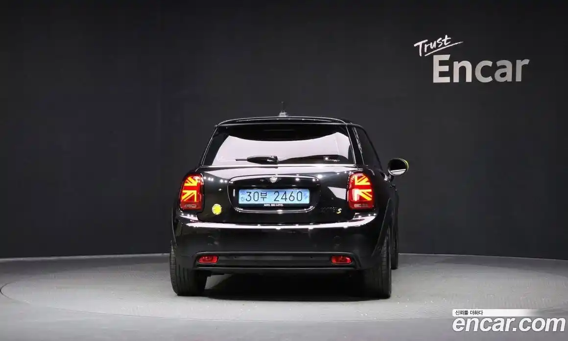 Mini Cooper 2024 Автомат в Москве № 214107, фото 3