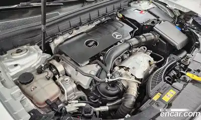 Mercedes-Benz GLB-Class 2023 2.0 Автомат в Москве № 216582, миниатюра 11