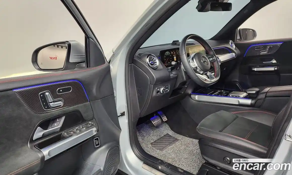 Mercedes-Benz GLB-Class 2023 2.0 Автомат в Москве № 216582, фото 4