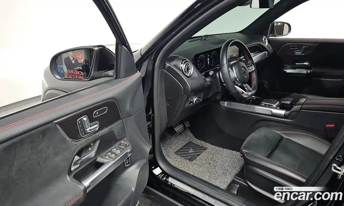 Mercedes-Benz GLB-Class 2023 2.0 Автомат в Москве № 223164, фото 17