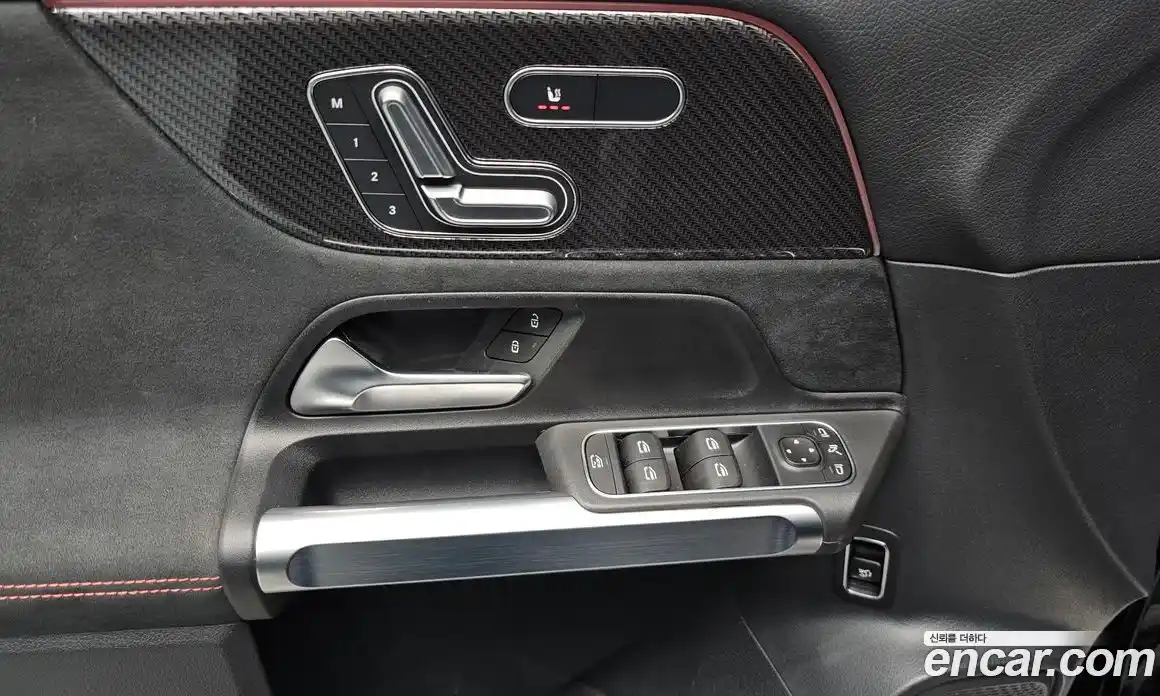 Mercedes-Benz GLB-Class 2023 2.0 Автомат в Москве № 223164, фото 18