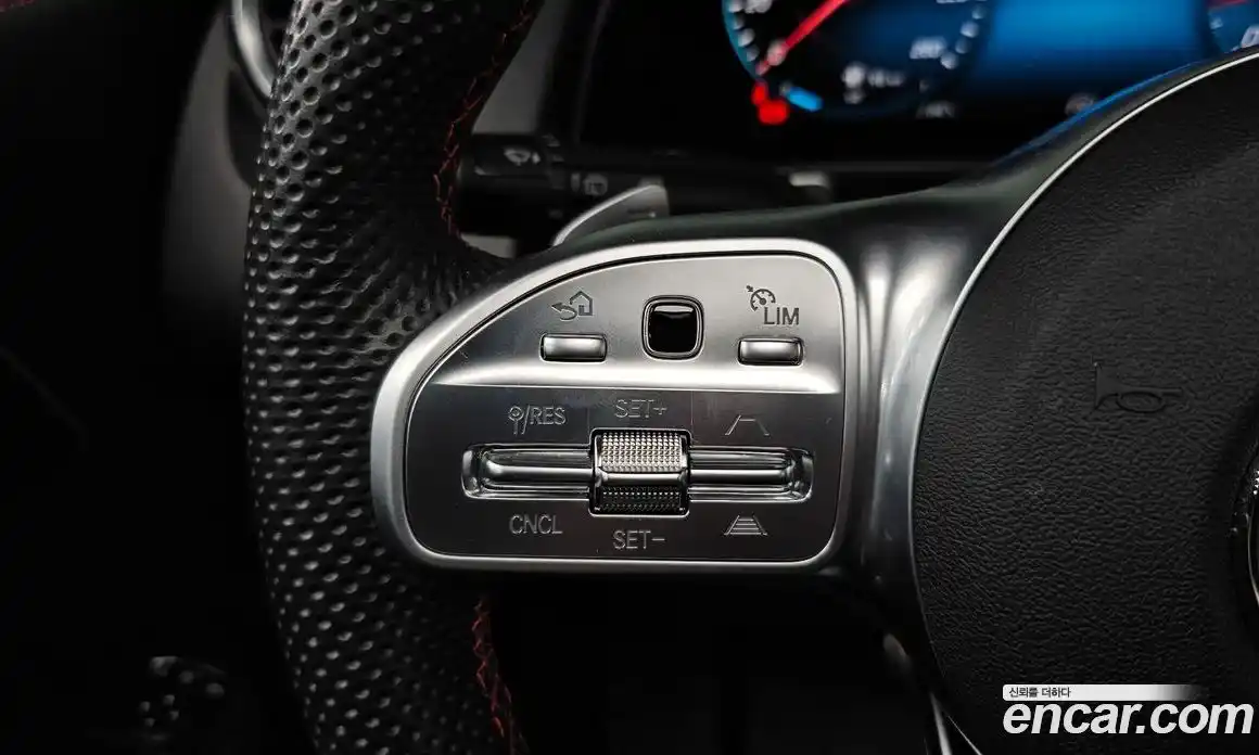 Mercedes-Benz GLB-Class 2023 2.0 Автомат в Москве № 223164, фото 3