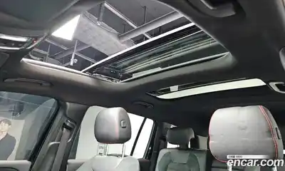 Mercedes-Benz GLB-Class 2023 2.0 Автомат в Москве № 223164, миниатюра 4