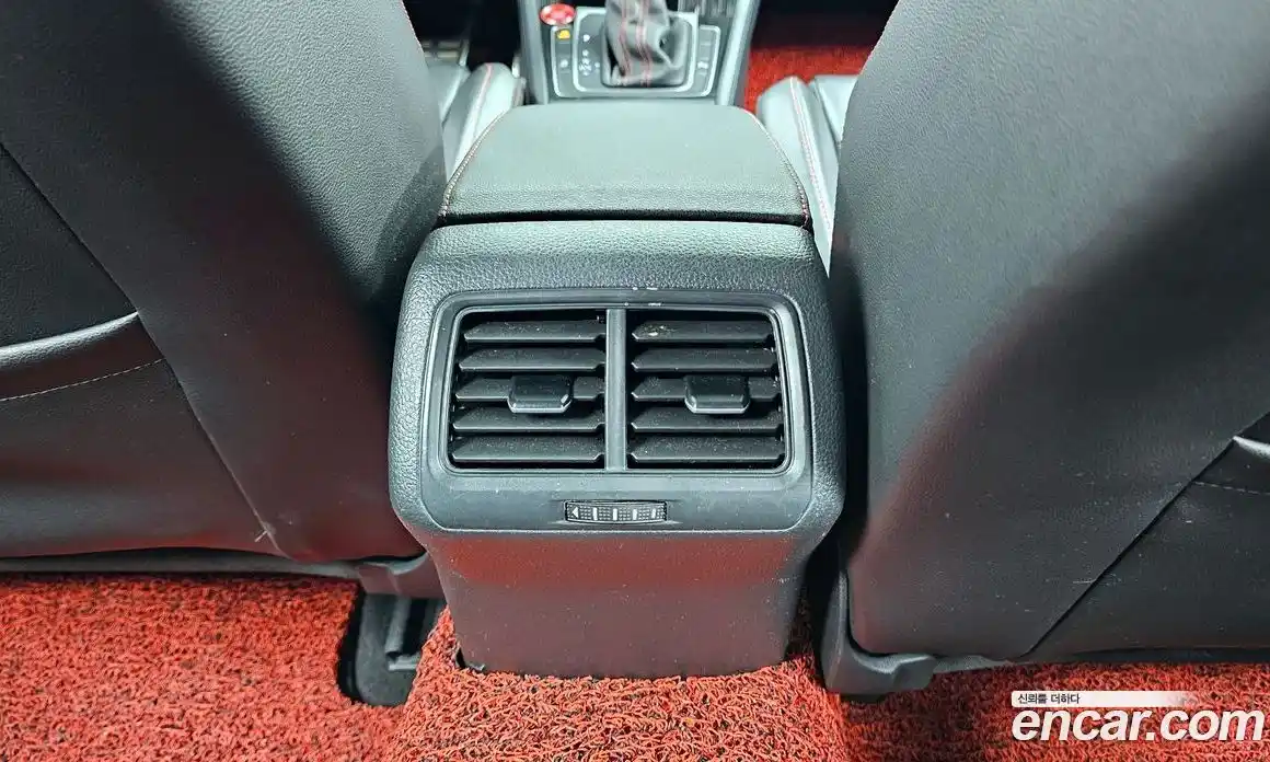 Volkswagen Golf 2015 2.0 Автомат в Москве № 224051, фото 4