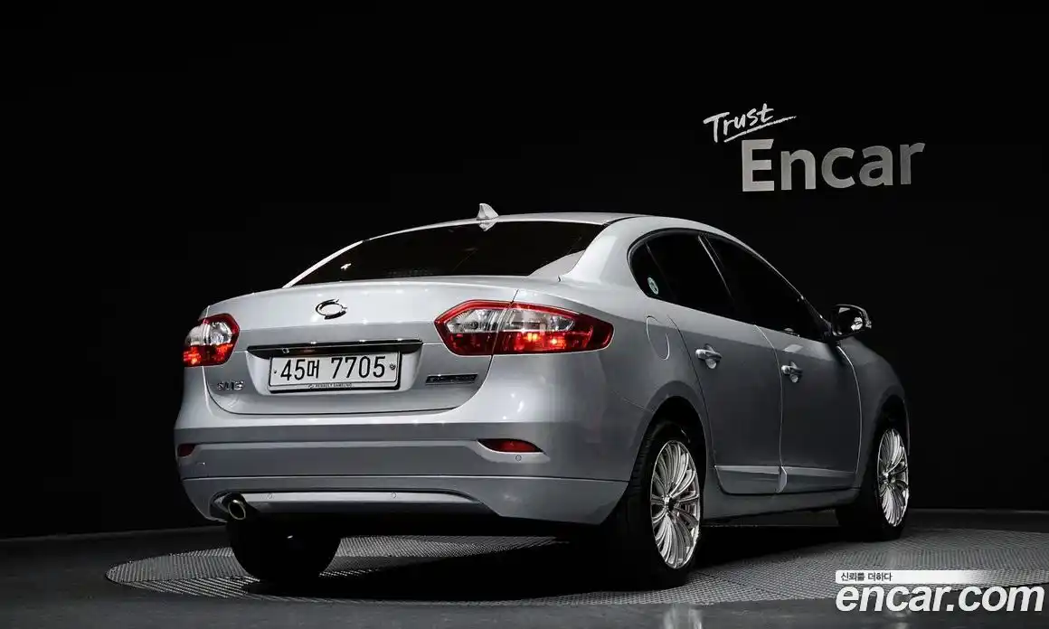 Renault SM3 2012 1.6 Автомат в Москве № 225943, фото 13