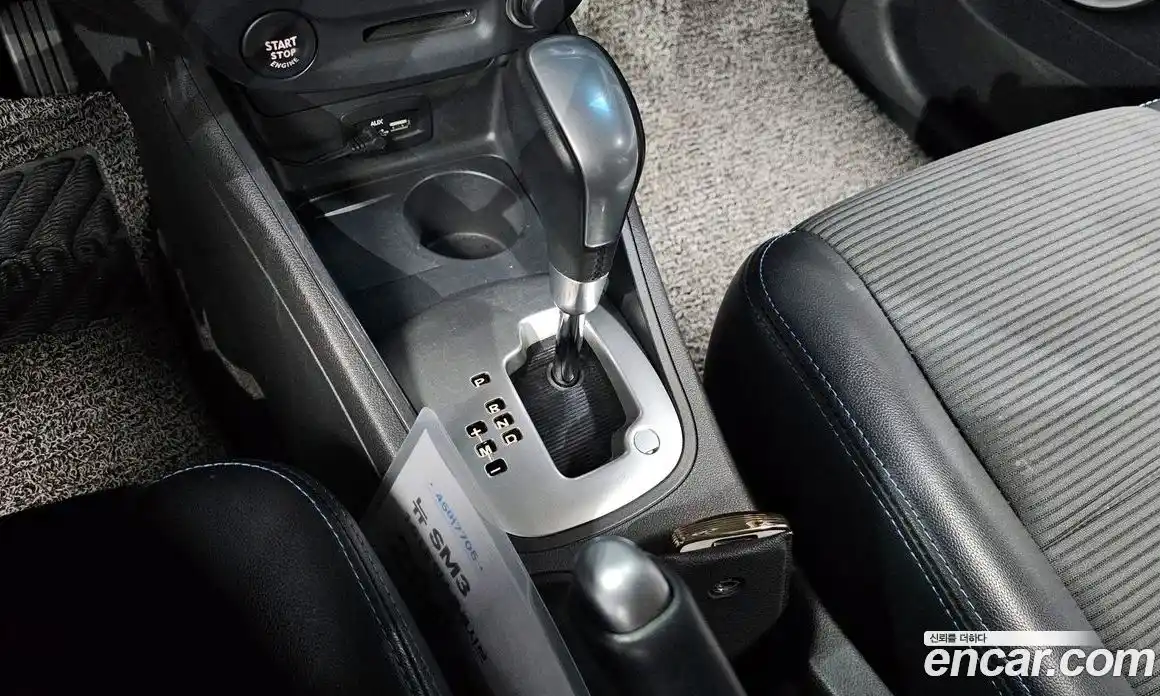 Renault SM3 2012 1.6 Автомат в Москве № 225943, фото 14