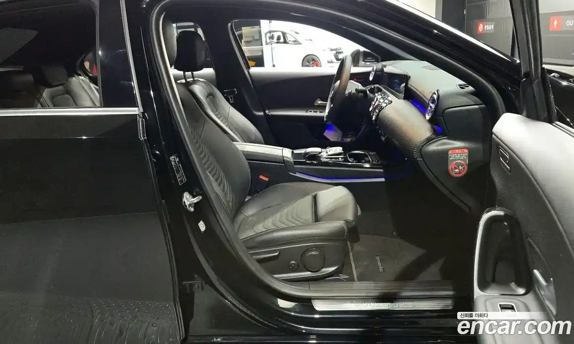 Mercedes-Benz A-Class 2020 2.0 Автомат в Москве № 229484, фото 16