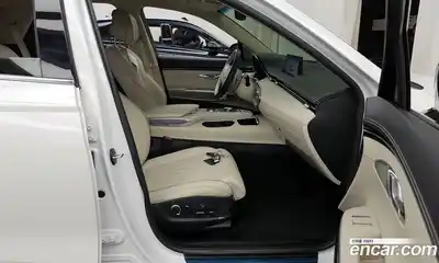 Genesis GV70 2023 2.5 Автомат в Москве № 23379, миниатюра 7