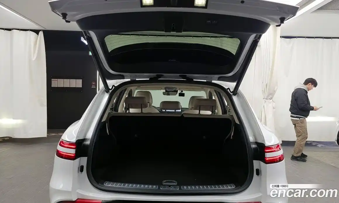 Genesis GV70 2023 2.5 Автомат в Москве № 23379, фото 8